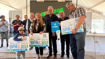 xr:d:DAE9I1rWXJ4:1163,j:7820910169496068347,t:23111620